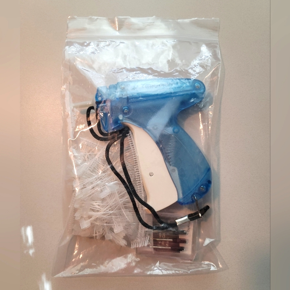 Tagging gun for garments